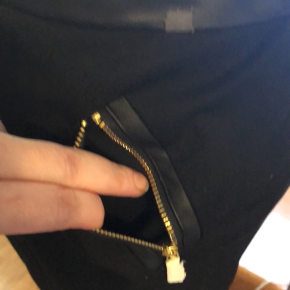 Black Express Skirt Never Worn - Picture 3 of 9